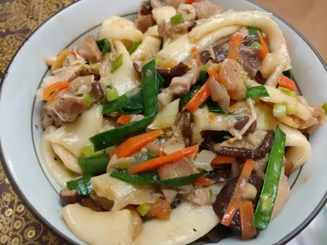 美味的客家粄條（圖片截圖於網路）