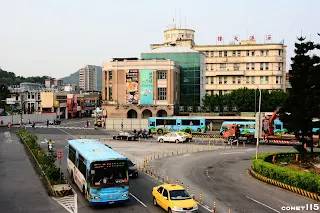 圓環是過去火車站前常見的空間配置，也是未來指認舊車站位置的唯一見證