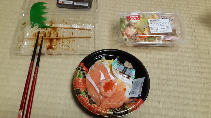 超市買的晚餐  好吃