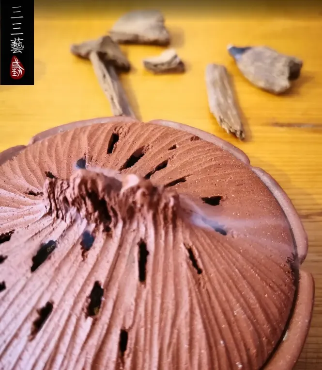 九念香 (Smell/Incense)【淨化與昇華】 香氣無形,卻能直達記憶深處。一縷煙,連結天地人