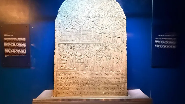 朝拜鱷魚神壁畫