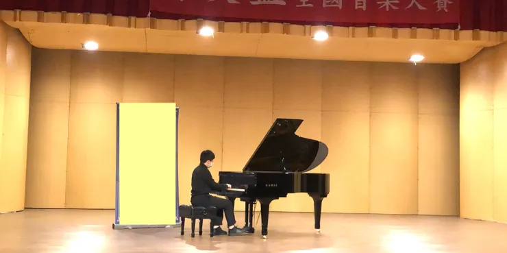 去比賽吧, 孩子