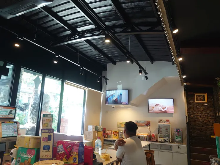 7-ELEVEn 霧台門市