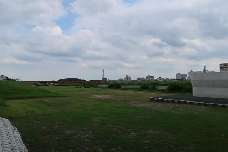 前往「足利市」站途中的足利風光。
