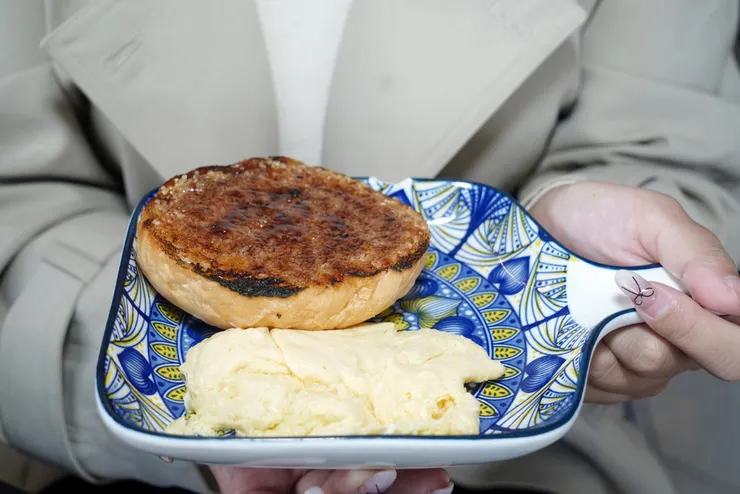 高雄楠梓智勝所香港餐廳:香港簡餐,道地港味一吃就愛上!麻辣肉