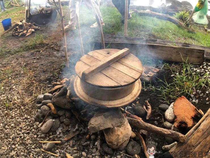 聽春天說也是很早就開始燉煮的鮮魚湯 就等著我們到來