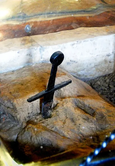 因《石中劍》聞名的隱士