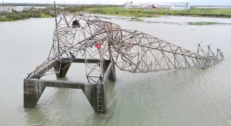 丹娜絲_全台超過650支電桿、共3座電塔倒塌，創歷史紀錄