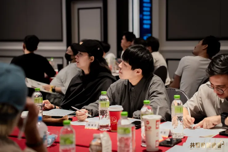 圖/個人生涯規劃課程,學員專注上課中