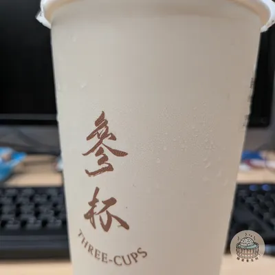 開完會收到一杯飲料，感謝老闆請客🥤