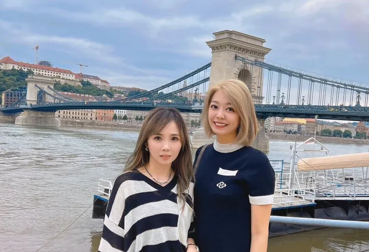 圖說：盧亞與知名直播台樂敗精品與新首爾韓國服飾創新合作。（圖/盧亞）