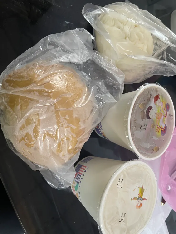 金龍旅社老闆招待的早餐