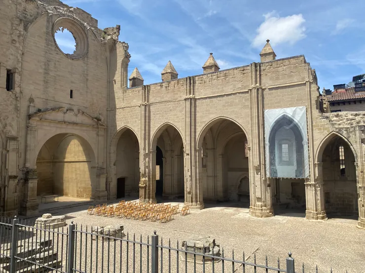 晚上睡在拿坡倫駐軍地點之一旁，好興奮