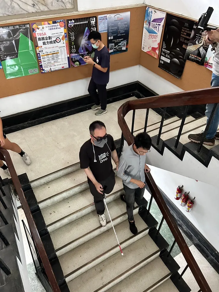 同學帶著業師去洗手間也是一大挑戰