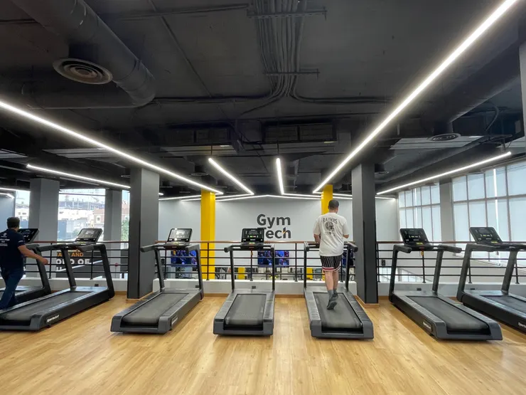 沙烏地阿拉伯的健身房 (室內)