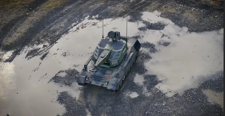 萊茵金屬的Skyranger。防禦半徑達4公里，採用30mm,35mm的AHEAD彈藥進行無人機打擊