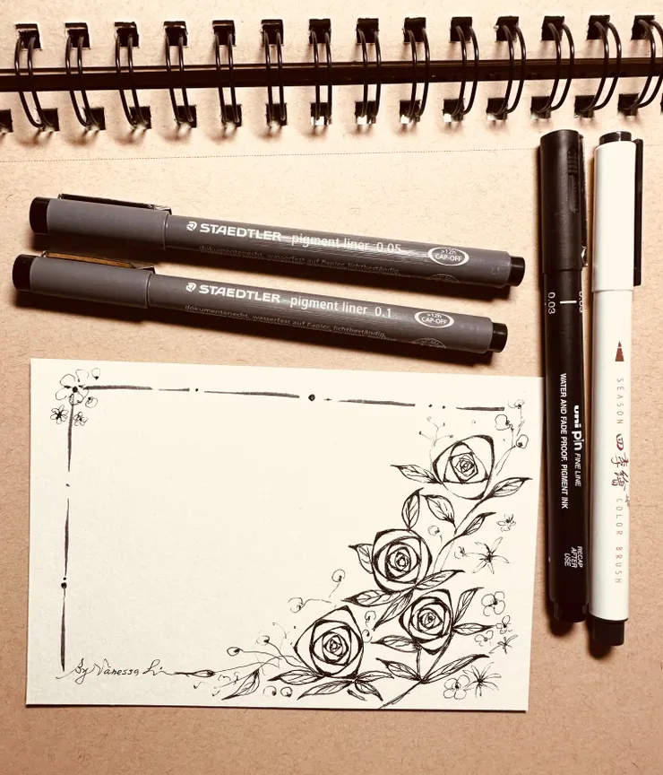 圖4 黑色花卉，用具黑色代針筆及四季繪輕柔筆