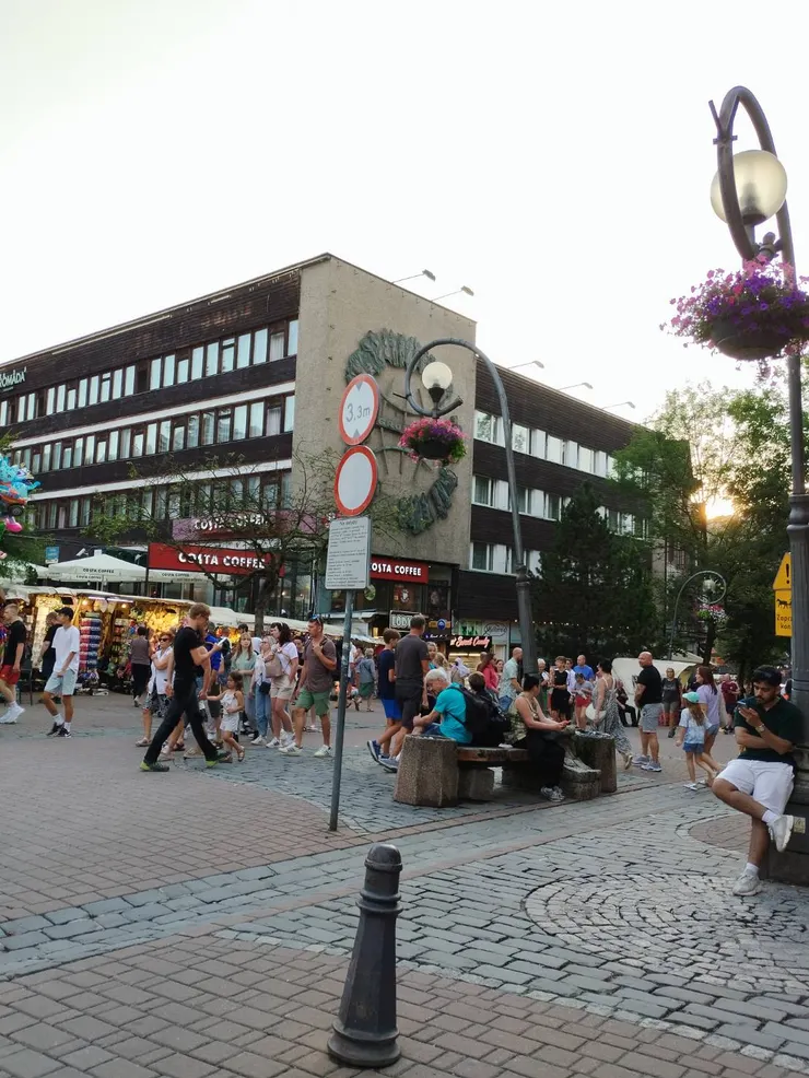 克魯波奇街（我是從車上拍的所以拍的不太好抱歉orz）