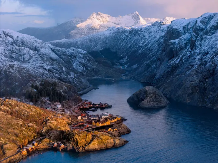 努斯菲尤德漁村（Nusfjord）