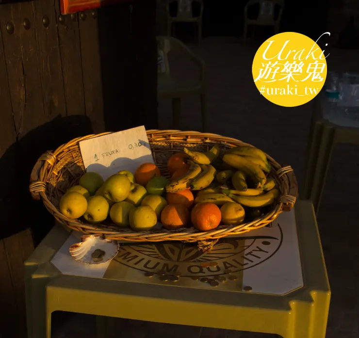 一路上可以遇到很多這樣的「誠實商店」