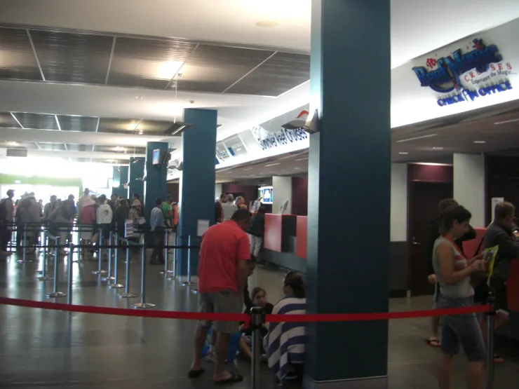 碼頭的船家們，很多唷！