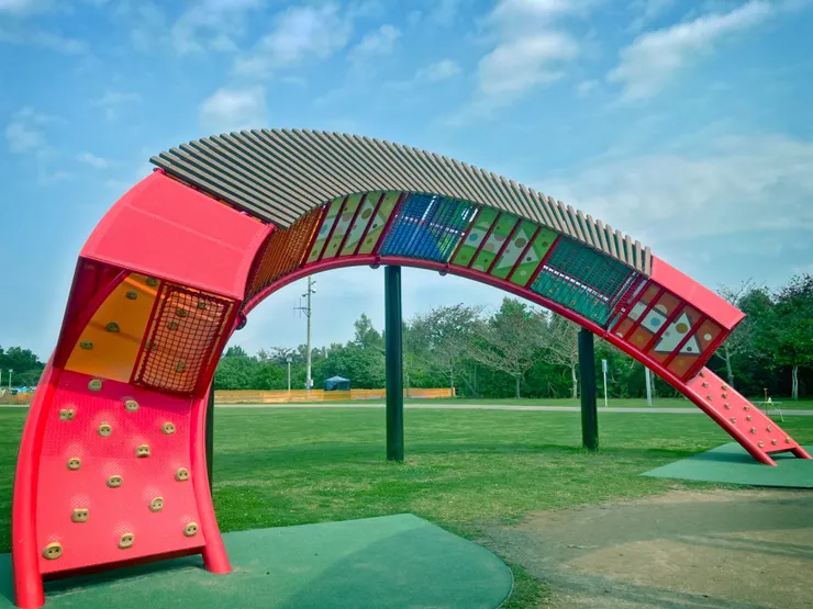 沖繩綜合運動公園的抱石玩具-取自Photo-ac-創作者Misaokilove