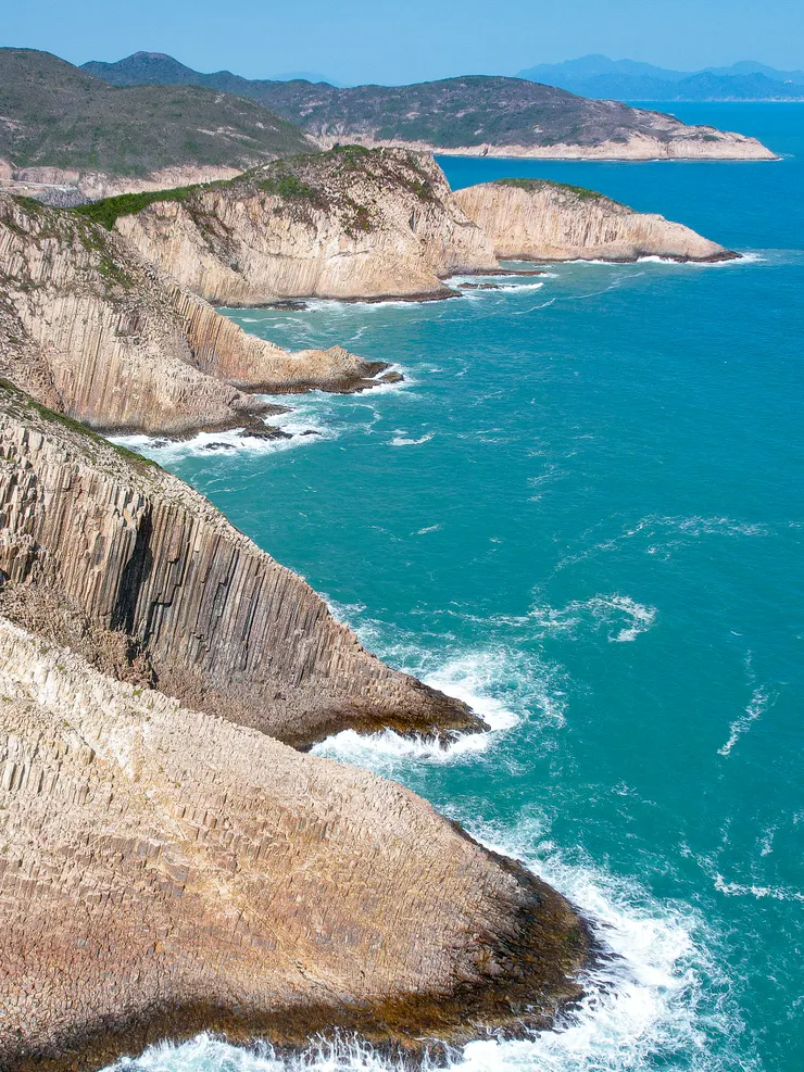香港西貢糧船灣萬柱海岸 - 世界最大六角柱火山岩群