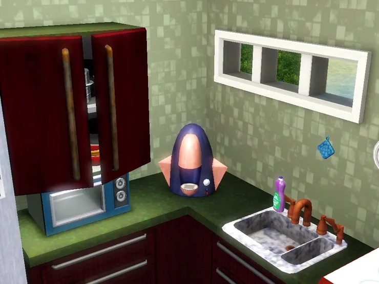 我很善用空間，常用的物品放出來，也做了掛牆櫃收納。