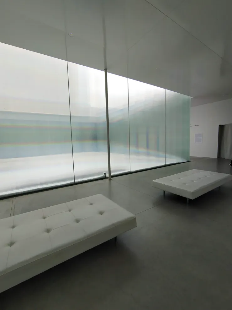 利用光線折射,又是一幅美景