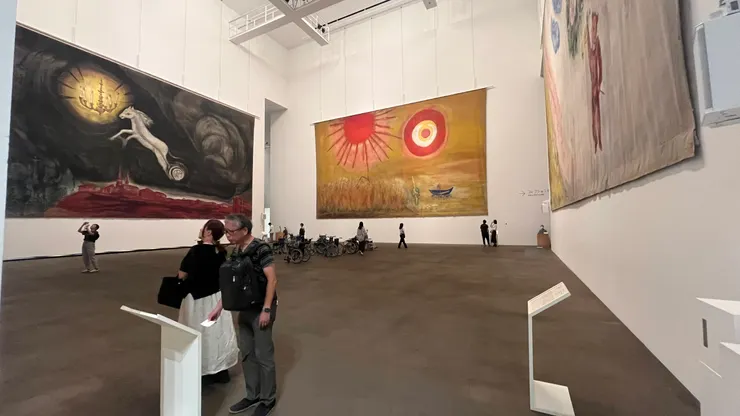 走進其中宛如置身舞台中央。