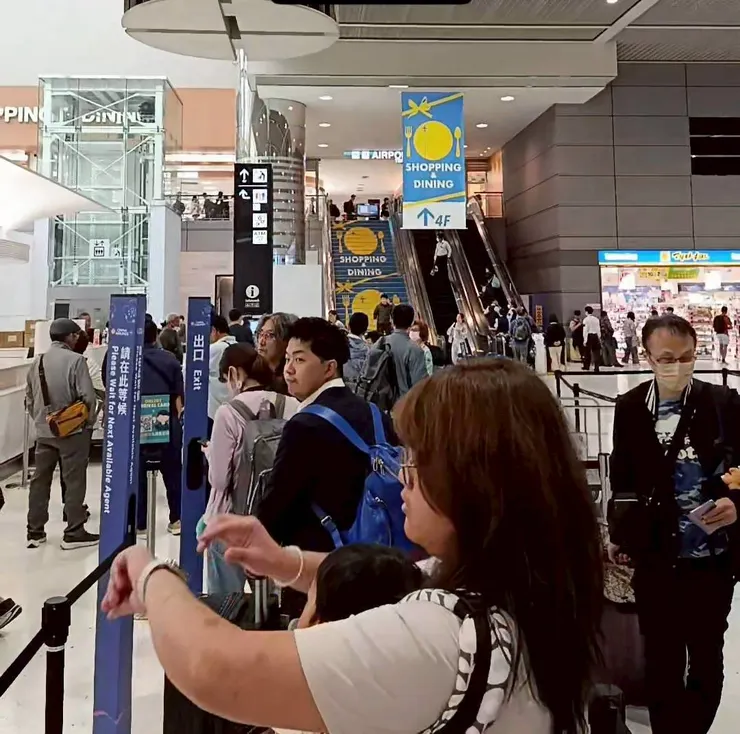 終於到達機場，準備回國(目前在華航班機登機台)