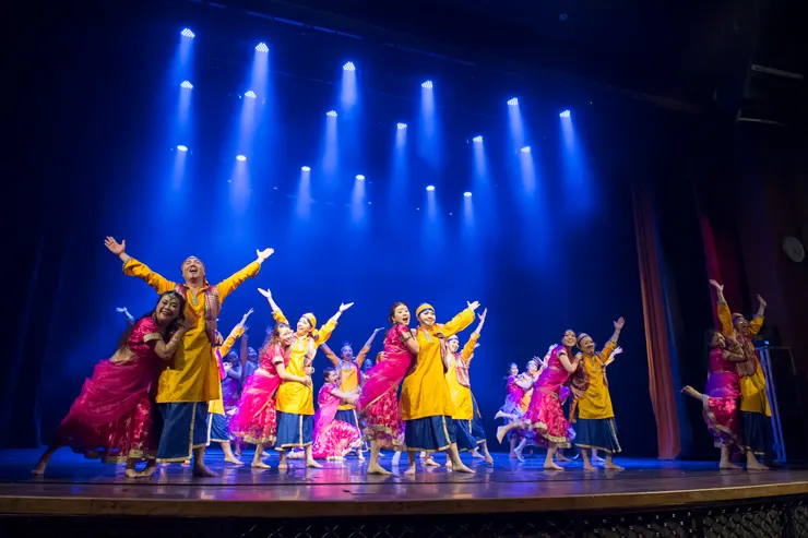 「用一個擁抱，融化了每個人的心。」