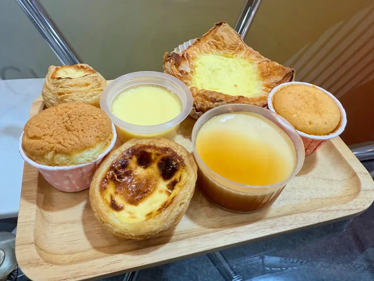 圖說：蛋黃卵磷脂能巧妙連結水性與油性成分，讓蛋糕和麵包變得更柔軟蓬鬆。（資料來源：勤億蛋品科技）