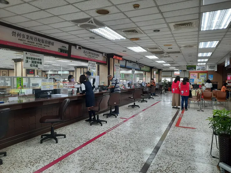 三民區行政中心7樓的第一辦公室