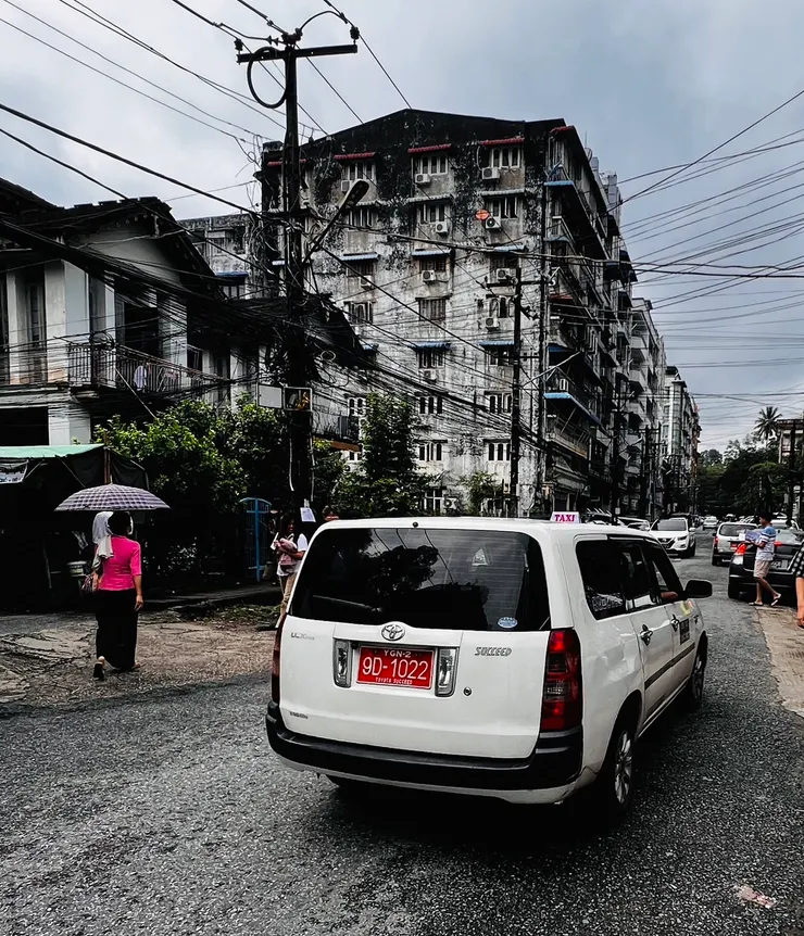 街上的計程車也是日本車