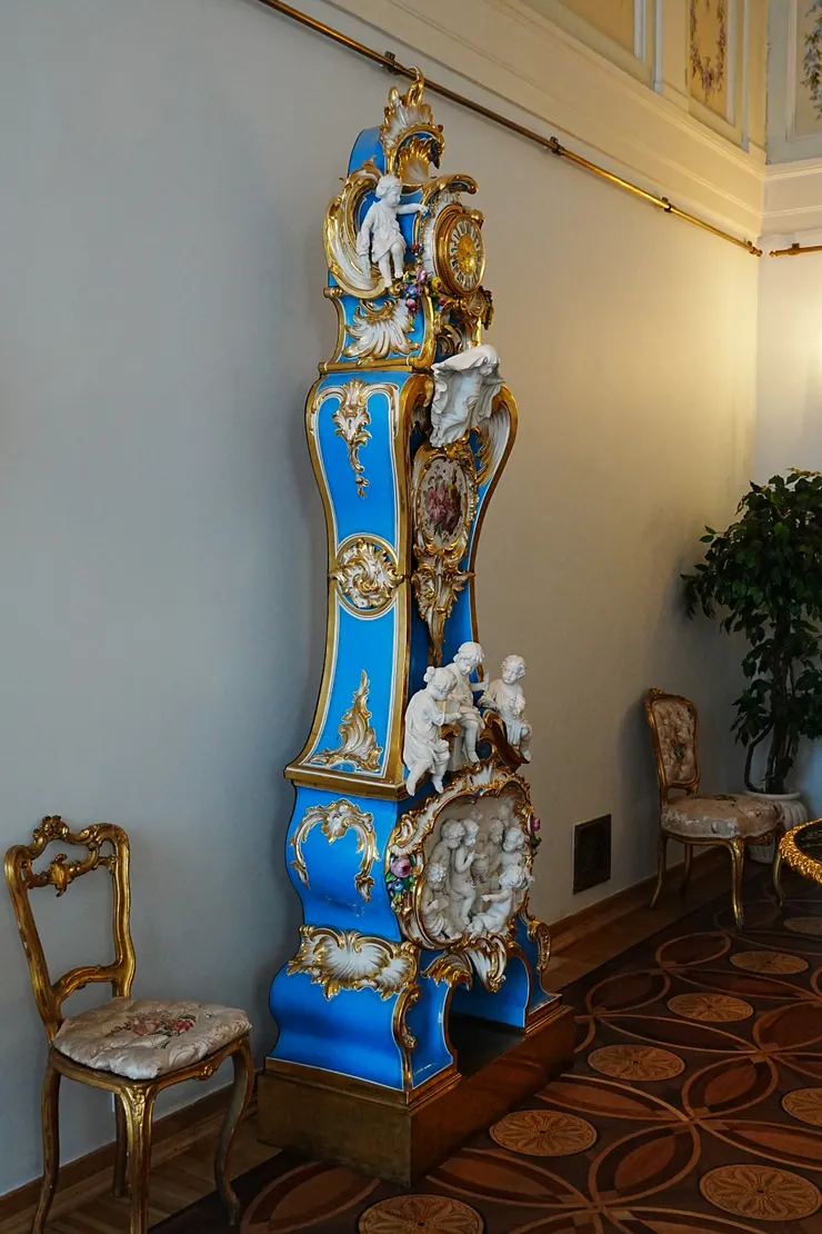 極致極致浮誇的鐘