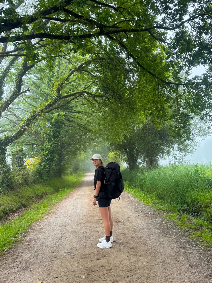 第一天揹大包包又沉又重，好險第三天送走它，否則肯定夫妻失和！🤭