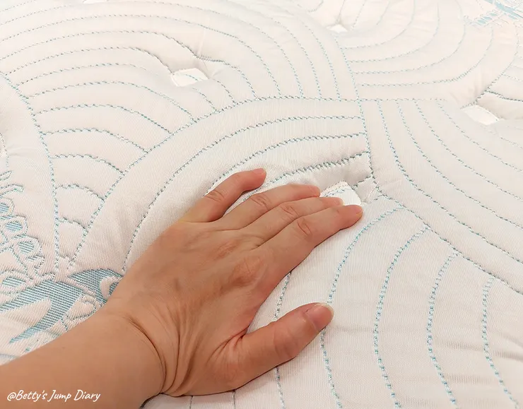 ▲好睡王竹北旗艦店/圖片來源:Betty's Jump Diary