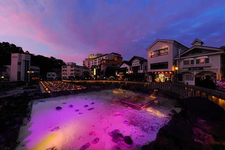 2024年的夏天剛好遇到火燒雲,配上燈光超級魔幻