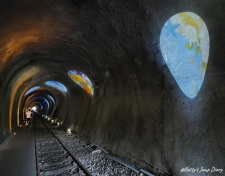 ▲苗栗三義-舊山線鐵道自行車C路線,龍騰站/圖片來源:Betty's Jump Diary