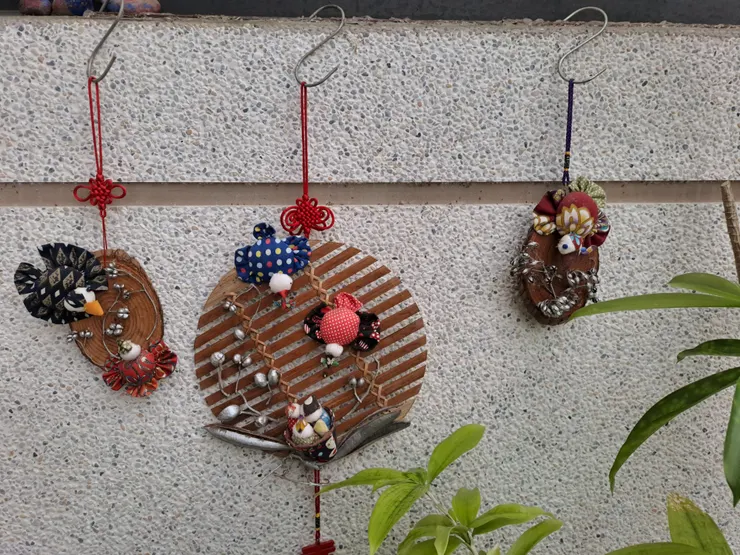 蒔緣手作品：車庫花園裡，縫幾隻小鳥，製造大自然假象