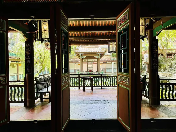 照片來源:自己，這裡是戲台，正對面是觀賞席