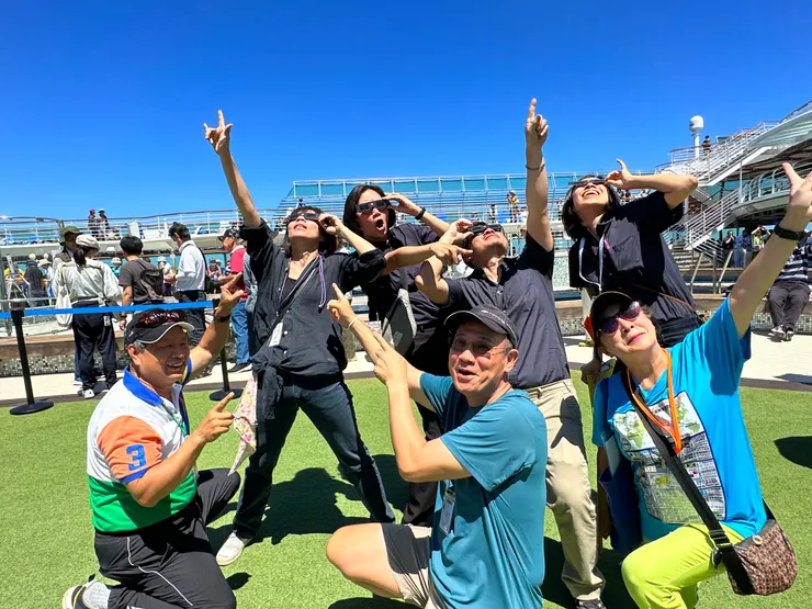 海上日環食.根本就是一群瘋子