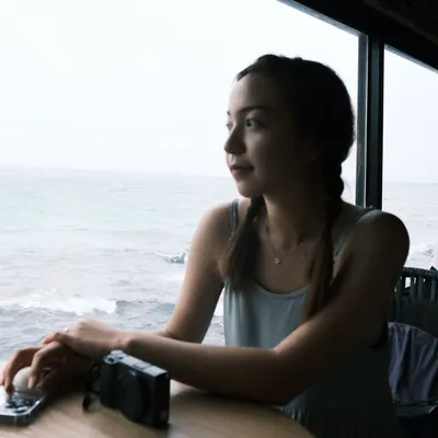 襯衫牛仔褲｜余小乖