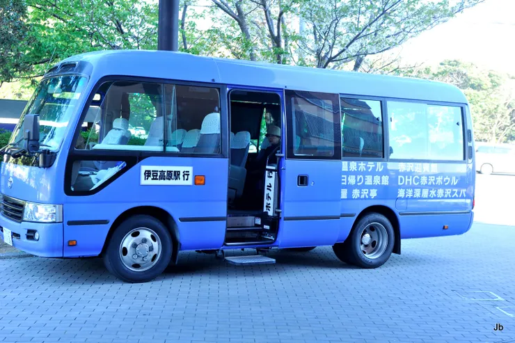往返伊豆高原駅的無料接駁小巴