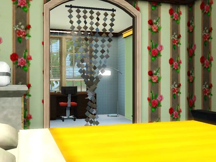 中間用珠簾分間，但簾子似乎要掉下來...