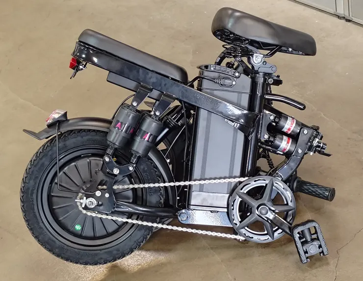 可快速折疊的車身設計