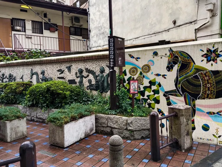 這裡旁邊是公廁