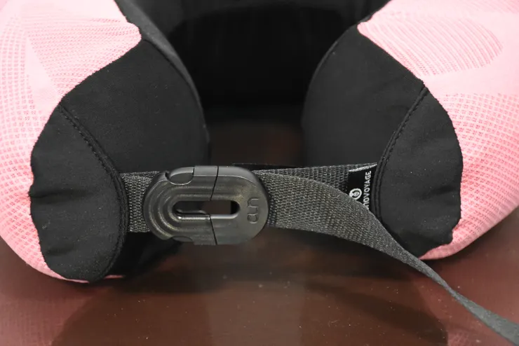 U字扣環小細節也很好看