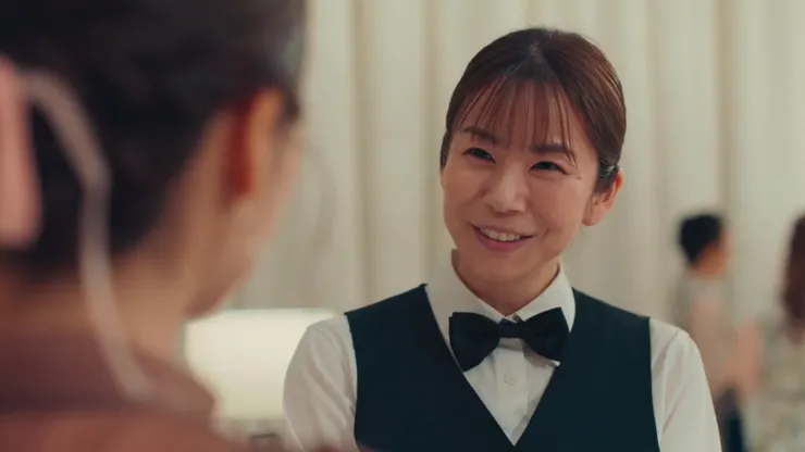 明明曾經是那麼要好的同事，卻必須以虛假的藉口欺騙她